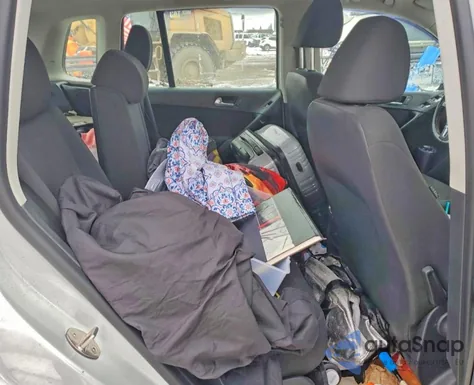 2015 Volkswagen Tiguan S z USA, uszkodzony, nr VIN WVGBV7AX8FW602774